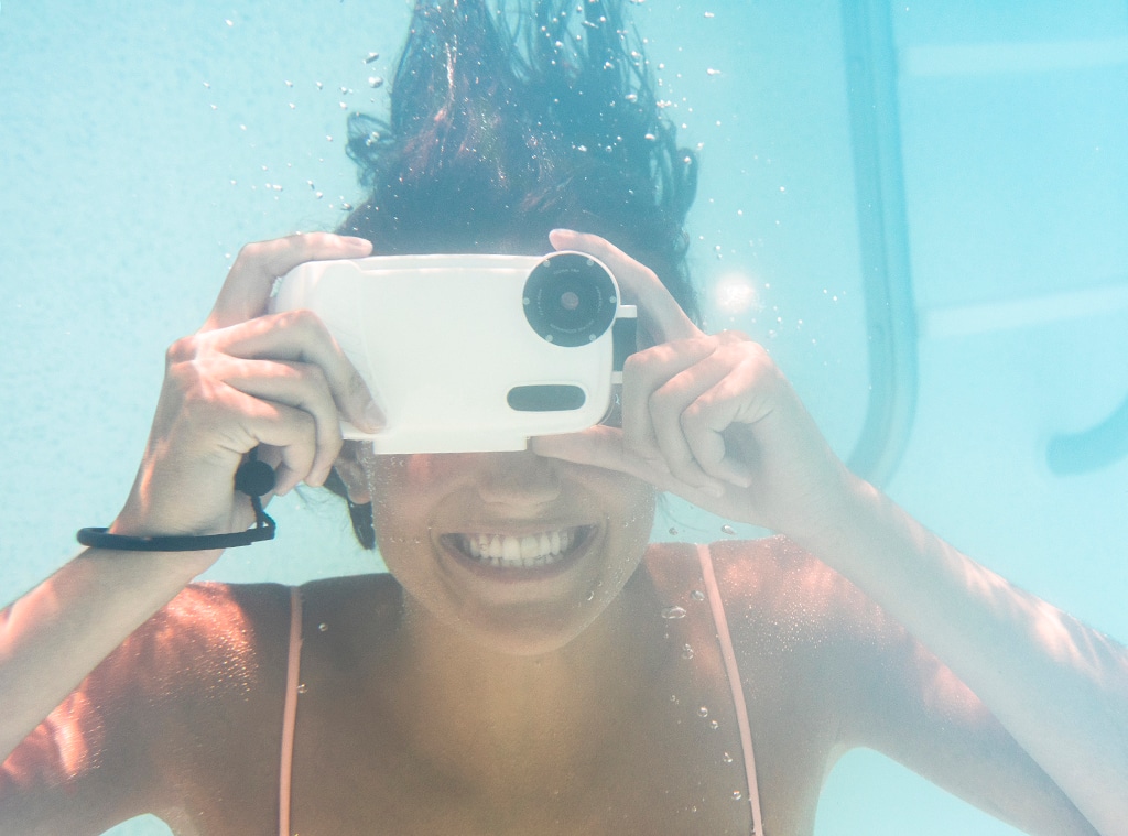 E-comm: Underwater Phone Case